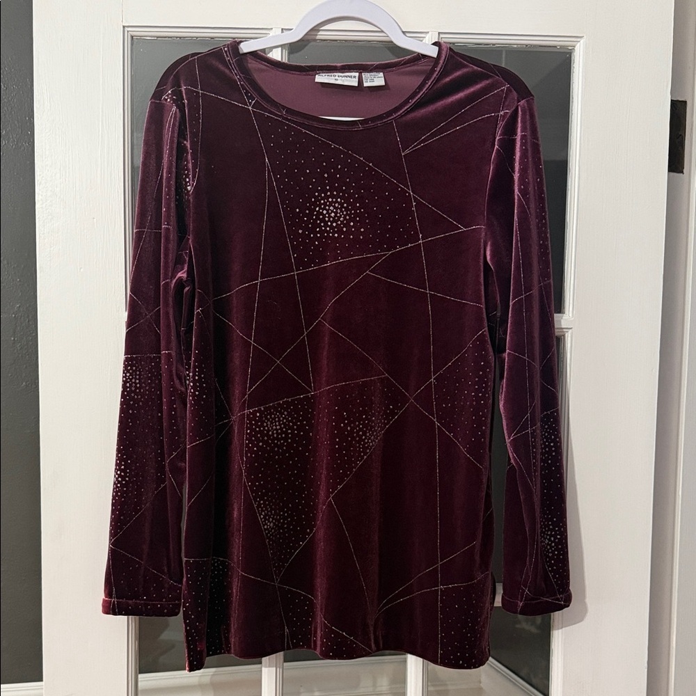 Alfred Dunner shimmery velvet top